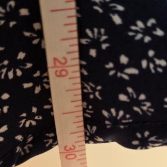 Shein Disty Floral Navy & White V-Neck Mini A-Line Dress Cap Sleeve Size 4 - Picture 8 of 10